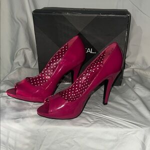 Xappeal Fuchsia Peep-Toe Heels